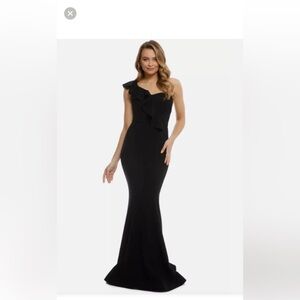Rebecca Vallance Gigi Bustier Gown Black Size 6. Fits like 0.